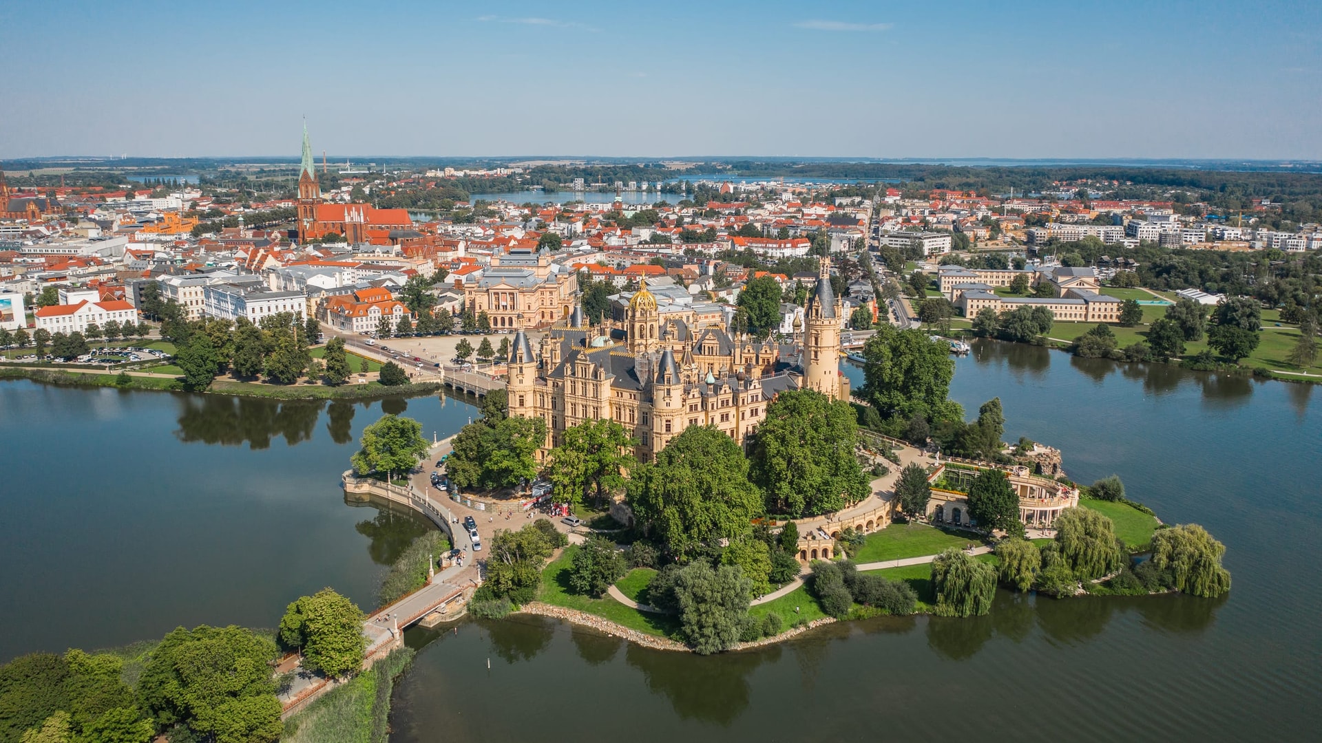 Schweriner Schloss am See